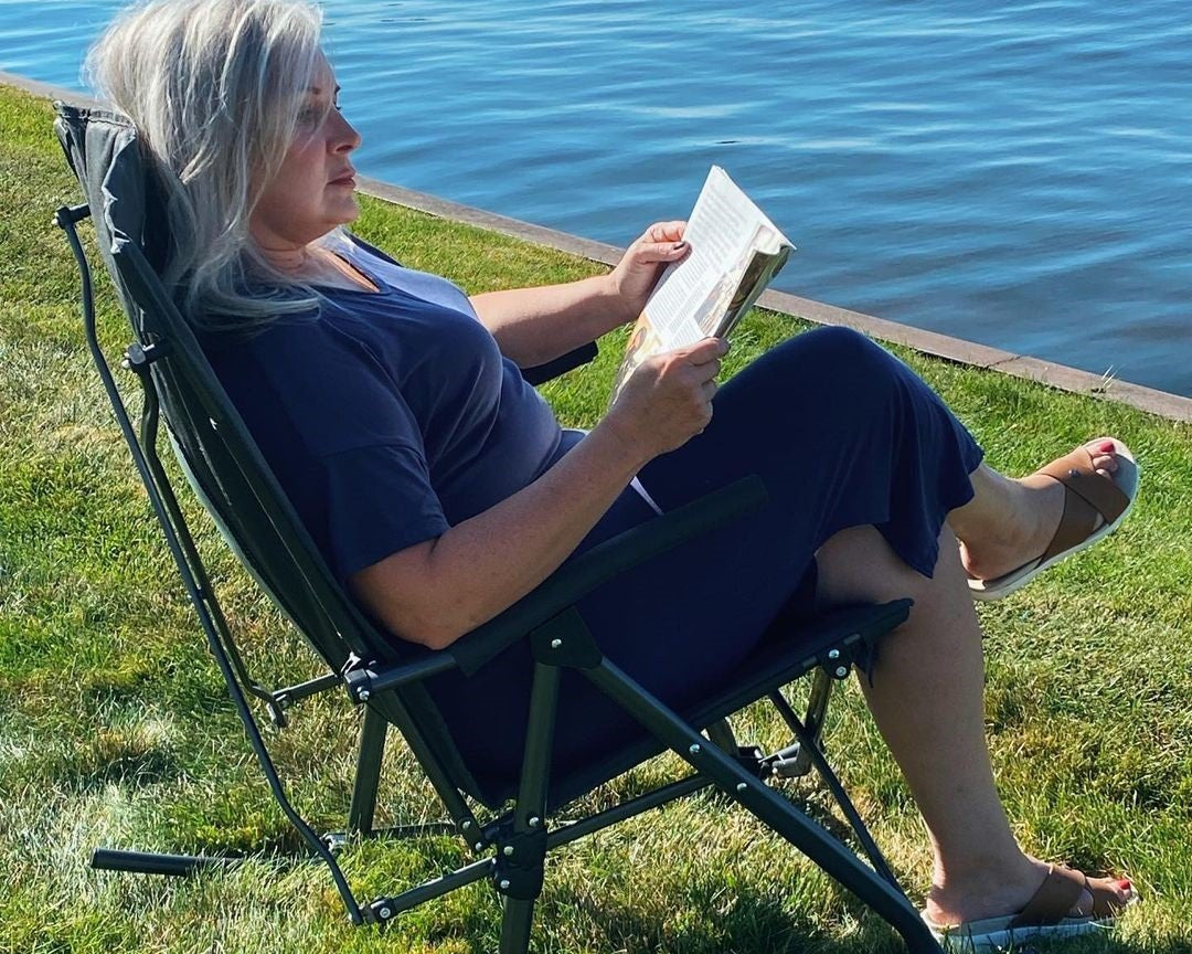 10 Benefits of Reading Outside  - Portal Outdoors